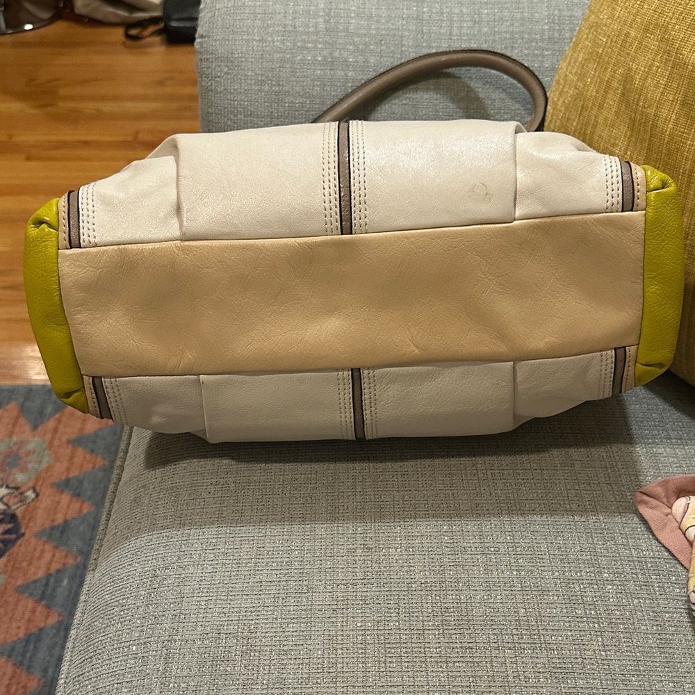 Coach White and Yellow Satchel - Picture 6 of 12